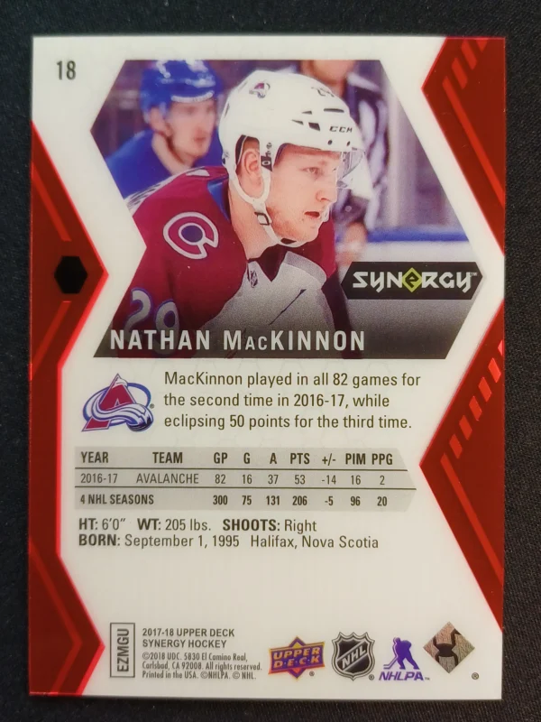 2017/2018 Upper Deck Synergy Red 18 Nathan MacKinnon Paralel - Image 2