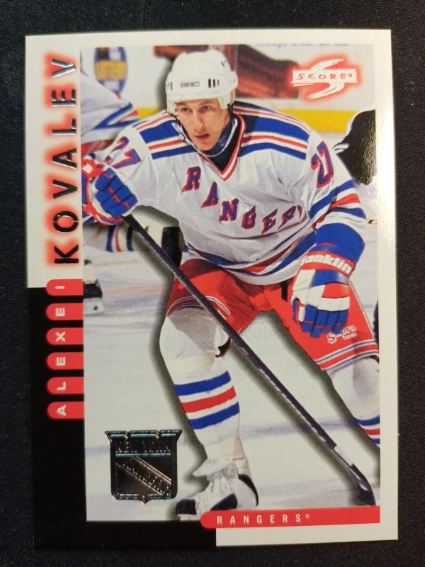 1997/1998 Pinnacle Score team set New York Rangers Base 07 of 20 Alexei Kovalev