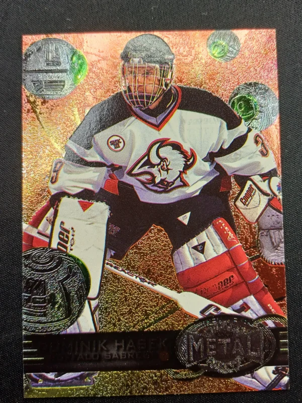 1996/1997 Fleer Metal Base 14 Dominik Hasek