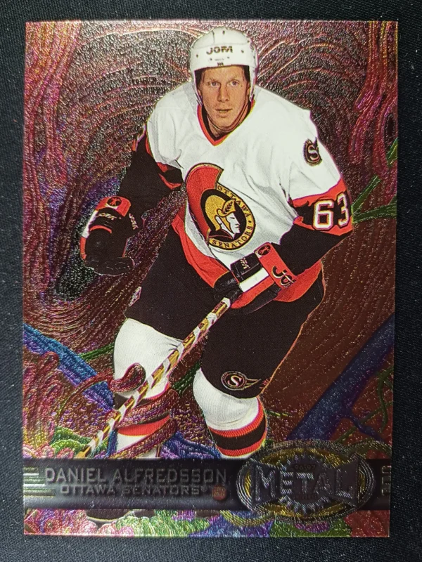 1996/1997 Fleer Metal Universe Base 103 Daniel Alfredsson